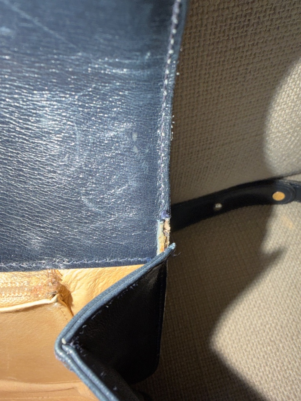 Vintage Gucci navy leather accents vinyl body - Picture 9 of 10
